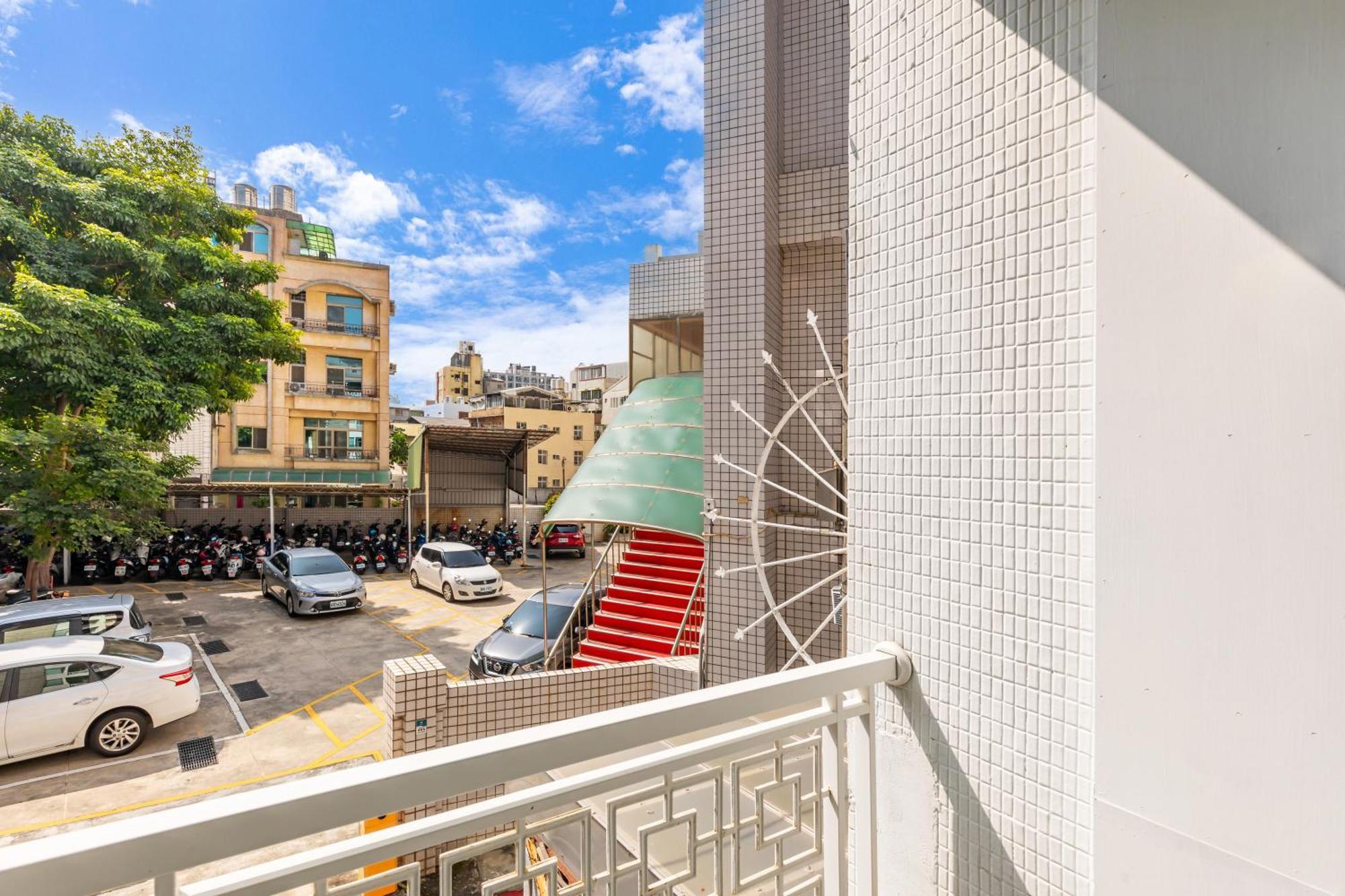 32小巷弄 Otel Tainan Dış mekan fotoğraf